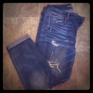 AE Tomgirl Jeans